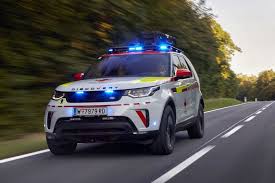 Land Rover Gets Red Cross Onsite With The Discovery Emergency Response Vehicle Man Of Many Land Rover Emergency Vehicles Rescue Vehicles