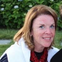 Ellen Dineen's Instagram, Twitter & Facebook