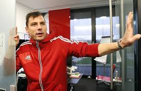 Trenutačno radi kao pomoćni trener u red bull salzburgu. Zsolt Low Alchetron The Free Social Encyclopedia