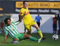 The portuguese international has been a key player for nuno santo's wolves side so. Diogo Jota A Estreia De Sonho Para O Avancado Que Nao O Era Maisfutebol