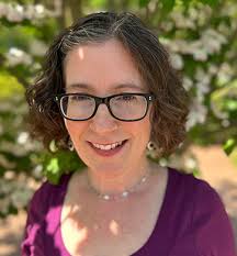 Elise Barber's Instagram, Twitter & Facebook