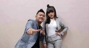 Konser +62 denny caknan feel koplo pamungkas. Viral Video Denny Caknan Lamar Happy Asmara Ditanya Weton Segala Rdi 97 1 Fm Jakarta Radio Tempat Kamu Ekseizz