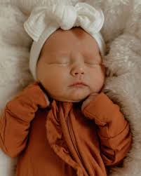 Rebecca Farnsworth Barlow (@rdfbarlow) • Instagram photos and videos