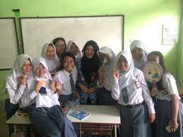 3.3.8 menjelaskan upaya peningkatan ekonomi kreatif. Jelaskan Upaya Pengembangan Ekonomi Kreatif Berdasarkan Potensi Wilayah Untuk Meningkatkan Brainly Co Id