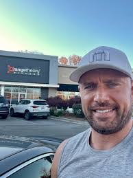 Reginald Gross's Instagram, Twitter & Facebook