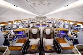 طيران الإمارات" تتسلم الجيل الجديد من طائرات A380 وبوينغ 777 | شركات -  صحيفة الوسط البحرينية - مملكة البحرين