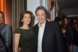 Lorsqu'elle revient dans son appartement parisien, sa maison. Jean Jacques Bourdin Raconte Son Coup De Foudre Pour Anne Nivat