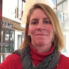 Jeri Walters's Instagram, Twitter & Facebook