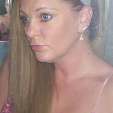 Wendy Roush's Instagram, Twitter & Facebook