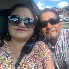 How do Cirkul auto-ship and bundles work?