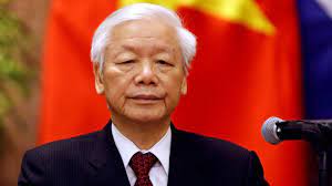 Ông là con thứ năm của kiên thái vương nguyễn phúc hồng cai và bà phan thị nhàn, sinh ngày 17 tháng 6 năm tân mùi, tức 3 tháng 8 năm 1871 (có tài liệu ghi ông sinh ngày 22 tháng 7 năm 1872) tại huế. Nguyen Phu Trong Vietnam S 76 Year Old Leader Gets Rare Third Term Bbc News