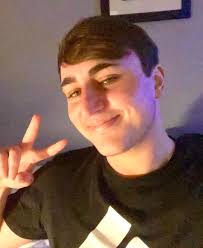 Ya'll I'm ready for the new season already! I love that Kelly and all of  the team members are trying to help the victims families. Their hearts are  huge, their love palpable.