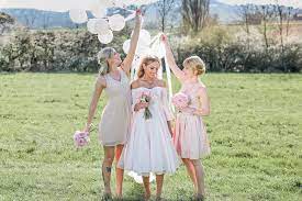 Umso mehr fasziniert sie der sorglose lebensstil der wohlhabenden familie park. Rosy Rose Hochzeitsinspiration In Pink Hochzeits News Tipps Tubingen Reutlingen
