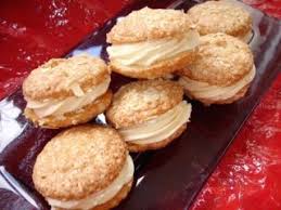 Baisers De Malmedy Recette Ptitchef Recette Alimentation Recette Recettes Belges