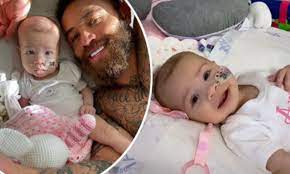 Former footballer ashley cain's daughter passed away after her battle with leukemia. Eotb S Ashley Cain Reveals Baby Daughter Azaylia Is Back In Hospital Daily Mail Online
