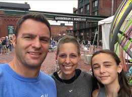 Ava Hernandez (@avahernandez_)