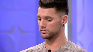 Albert, a Rym: "A mí que te comas la boca con otros en mi cara"