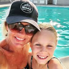 Rena Shepherd Farrelly (@rsfarrelly) • Threads, Say more