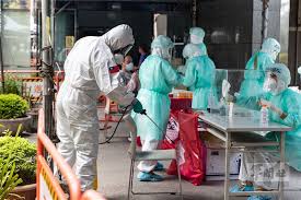 © 由 tvbs新聞網 提供 張雅琴透露今日會趕緊快篩。 （圖／翻攝自張雅琴臉書） 台北市內湖區一名男攝影師猝死在壹電視大樓廁所，經過pcr檢測確診新冠肺炎，大樓緊急清消。 同時也爆出該名男攝影師有參與主播張雅琴的節目拍攝，對此，張雅琴回應了，並曝現在的身體狀況。 8rlbrf 9jsnzim