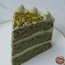 Layer Cake A La Pistache Layer Pistache 3layercake In 2020 Pistazien Kuchen Backen Pistazien