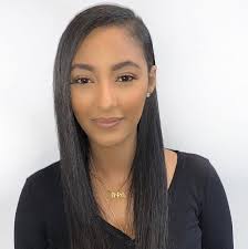 Leah Bekele, Vice President at Warner Records, is another  Ethiopian-American trailblazer in the U.S. music industry following in the  footsteps of Ethiopia Habtemariam, the President of Motown Records. Last  week Leah, age