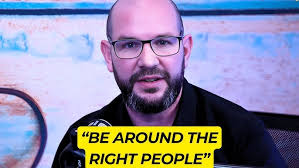 Be Around People Make Life Easy For You