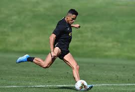 According to our records, he has no children. Galeri Foto Latihan Perdana Alexis Sanchez News
