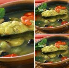 Biasanya garang asem menggunakan daun pisang dan olahan ayam sebagai bahan utama. Resep Garang Asem Ikan Patin County Food