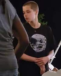 Shiloh nhà Jolie-Pitt ở tuổi 17: Luôn gây bất ngờ khi lộ diện, xứng danh mỹ  nhân hàng đầu