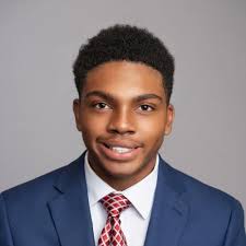 Robert Russum's Instagram, Twitter & Facebook