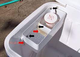 A water chiller can cost a lot of money, but there is a way to lessen the cost, and that is by making a homemade version using a chest freezer. Homemade Shad Tank Whites Hybrids Striper Bait Tank Diy Fishing Lures Pontoon Boat