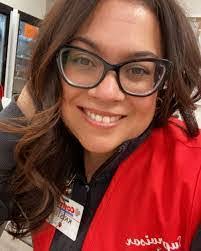 Keri Caswell's Instagram, Twitter & Facebook