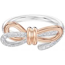 Trova una vasta selezione di anello swarovski originale a prezzi vantaggiosi su ebay. Anelli Swarovski Solitari E Anelli Di Fidanzamento Bluespirit