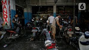 Check spelling or type a new query. Foto Servis Kendaraan Bermotor Usai Banjir Melanda Jakarta Qnews