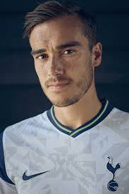 Post by @fitfootballers · 7 images