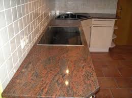 Je nach muster und farbgebung kann die arbeitsplatte aus naturstein exklusiv, aber auch exotisch eine küchenarbeitsplatte aus granit werdet den innenraum sowohl optisch wie auch ästhetisch auf. Granit Arbeitsplatten Und Marmor Arbeitsplatten Aus Erfurt