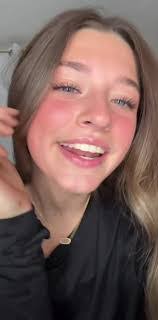 Addison Spencer's Instagram, Twitter & Facebook