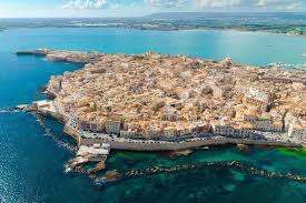 Travel restrictions or other conditions at this destination may affect. Siracusa Ortigia Und Noto Tour 2021 Catania Tiefpreisgarantie