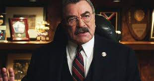 Tom Selleck Smiles in Corduroy Jacket After Blue Bloods Cancellation