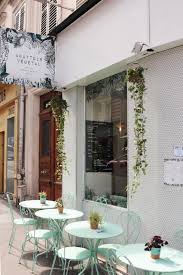 L Abattoir Vegetal Restaurant Vegan Et Vegetarien A Paris A Cote De Montmartre Brunch Cafe Restaurant Cafe De Paris