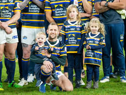 Rob burrow believes the lockdown caused by the coronavirus pandemic has accelerated his decline. Rob Burrow Overwhelmed By Support But Asks For Focus On Those Battling Mnd With No Help Leigh Journal