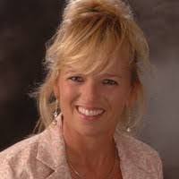 Cassandra Gillette's Instagram, Twitter & Facebook