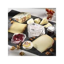 Produttore che produce formaggio in quantità relativamente piccole utilizzando latte della. Plateau Di Formaggi Francesi