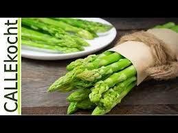 Gruner Spargel Super Einfach Und Schnell Im Ofen Zubereiten Unser Rezept Youtube In 2020 Spargel Gruner Spargel Spargelgerichte