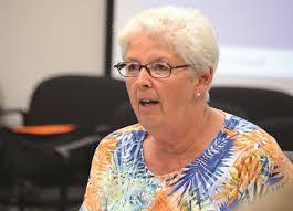 Leslie Penny's Instagram, Twitter & Facebook