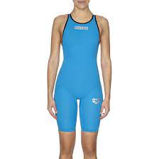 Offre agli appassionati sia a livello agonistico che amatoriale una vasta gamma di articoli delle migliori marche. Acquasub Costume Gara Arena Powerskin Carbon Pro Donna Open Costume Gara Arena Powerskin Carbon Pro Donna Open