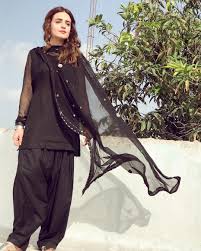 Jumma Mubarak Outfit Zahraahmadofficial Ekthirania Sumbuliqbal Casual Wear Dress Fashion Simple Pakistani Dresses