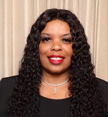 Capucine Holmes's Instagram, Twitter & Facebook