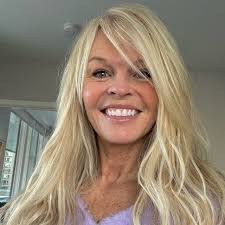 Natalie Winkler's Instagram, Twitter & Facebook