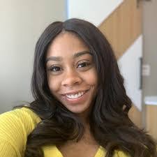 Krystal Lindsey's Instagram, Twitter & Facebook